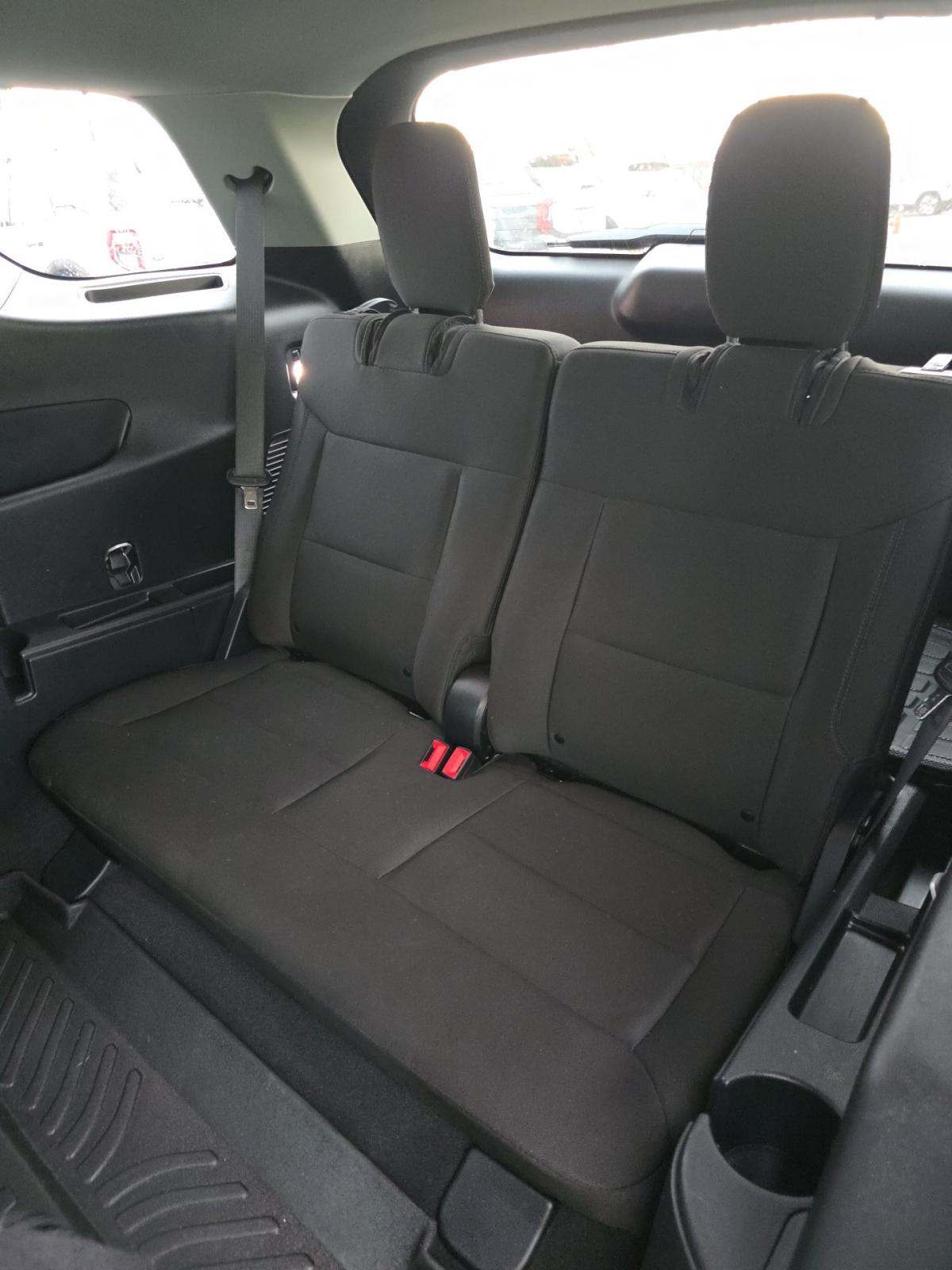 2023 Ford Explorer XLT RWD