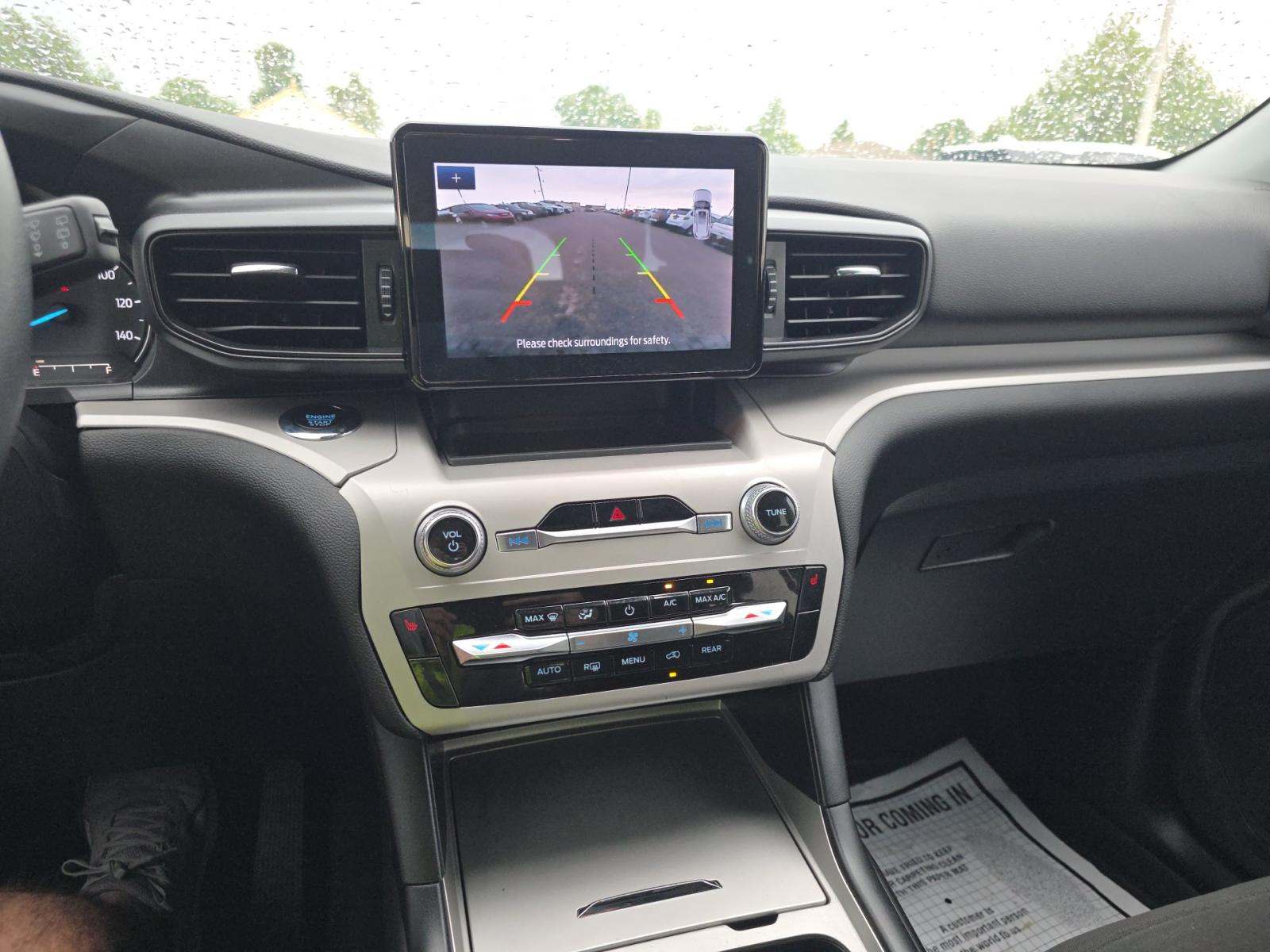 2023 Ford Explorer XLT RWD