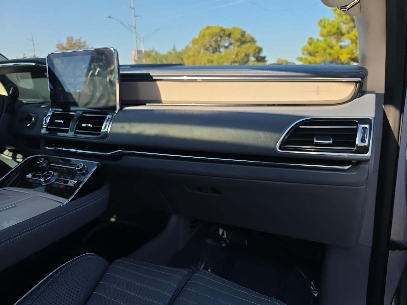 2019 Lincoln Navigator Black Label AWD