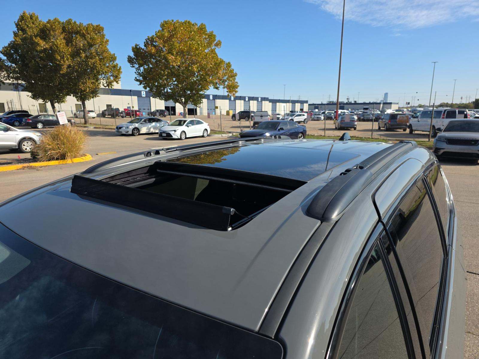 2025 Chrysler Pacifica Limited FWD