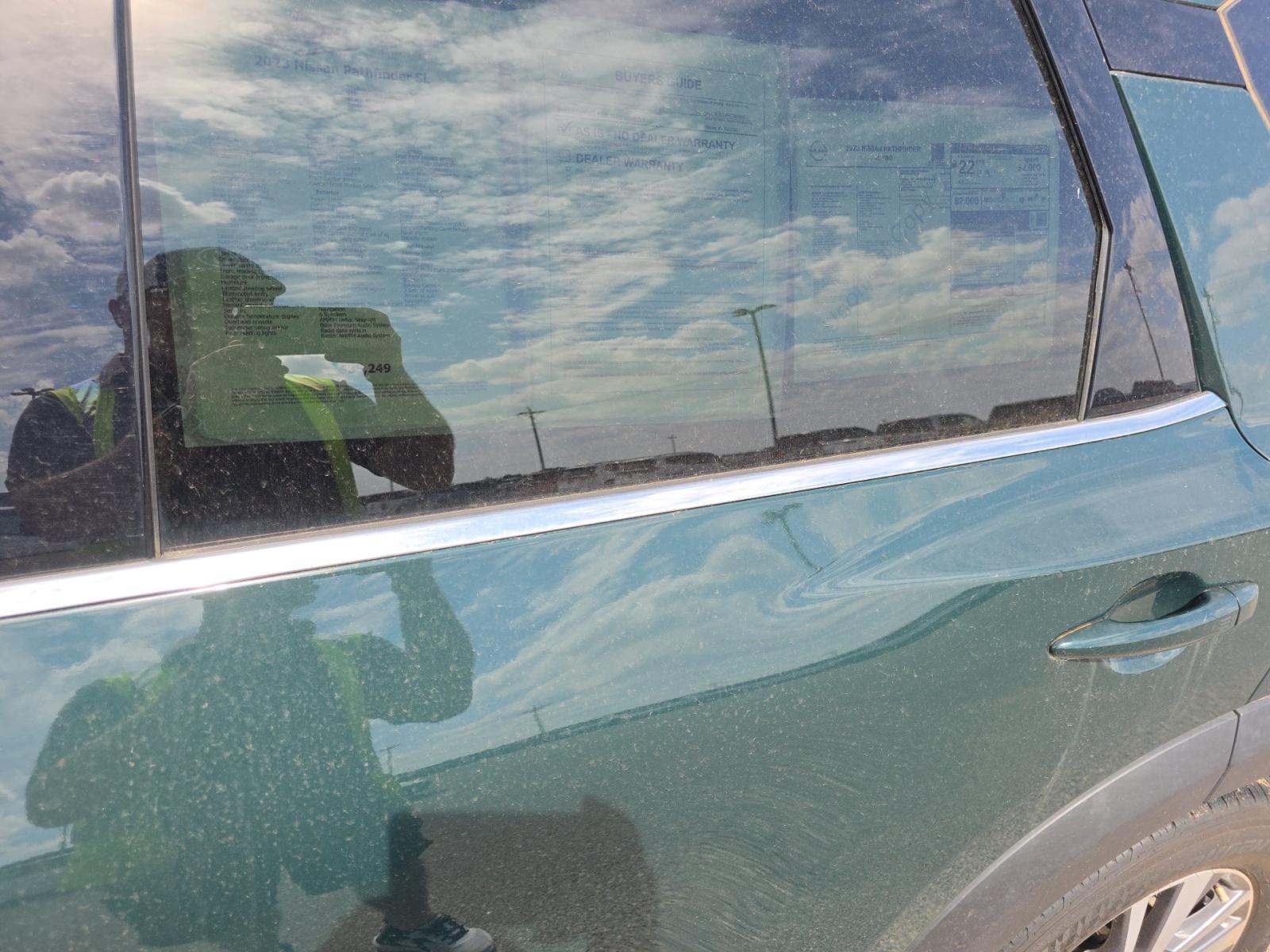 2023 Nissan Pathfinder SL AWD