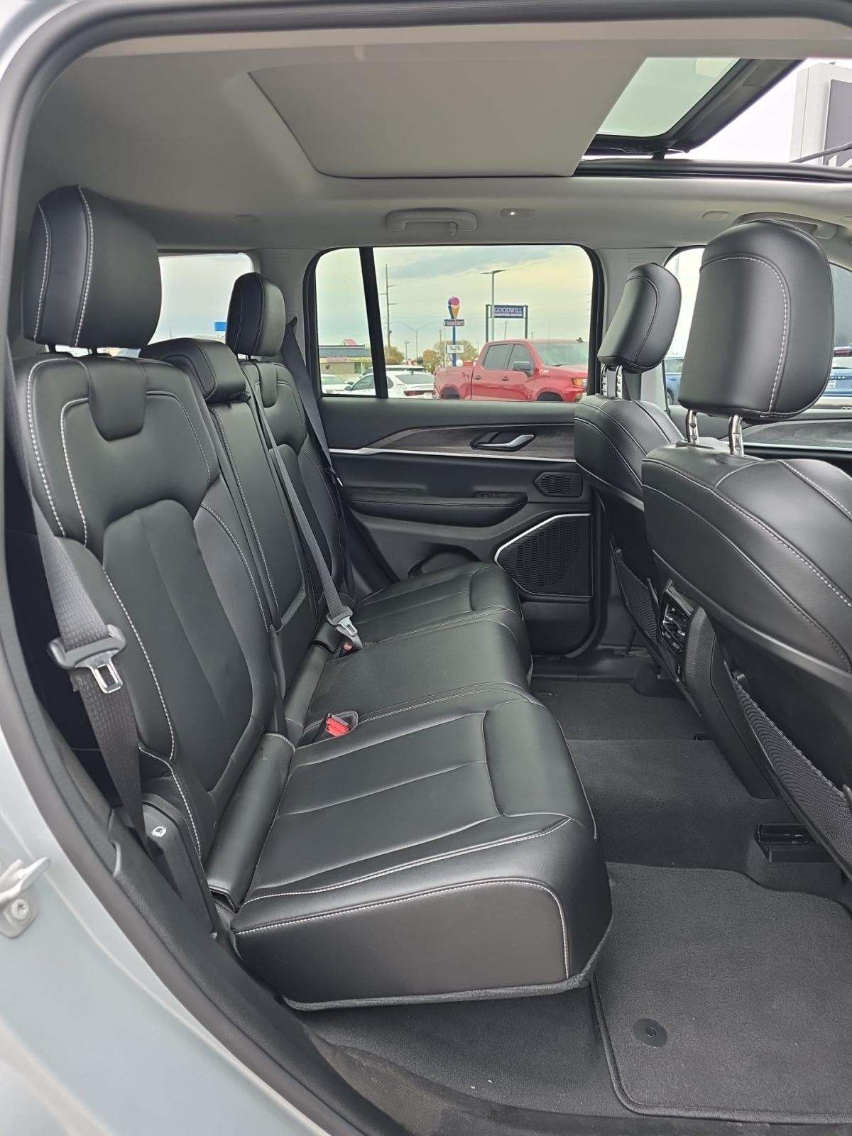 2022 Jeep Grand Cherokee 4xe AWD