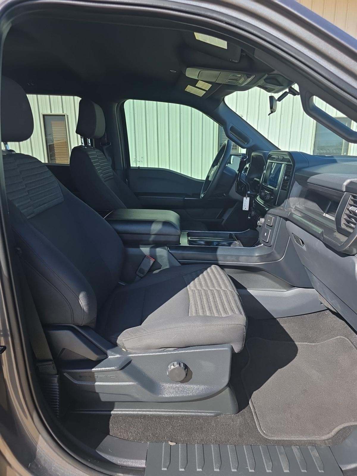 2023 Ford F-150 XL RWD