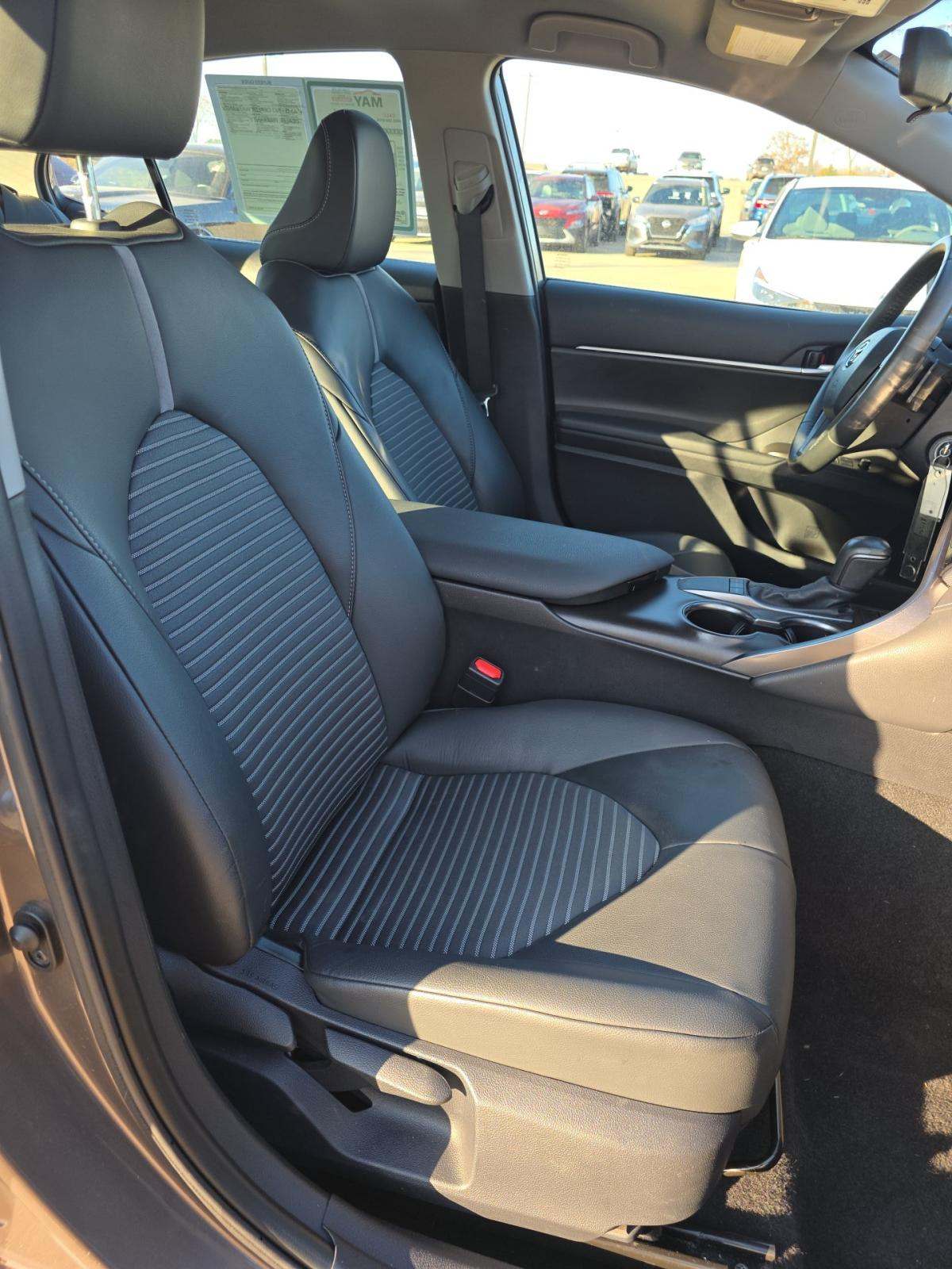 2024 Toyota Camry SE FWD