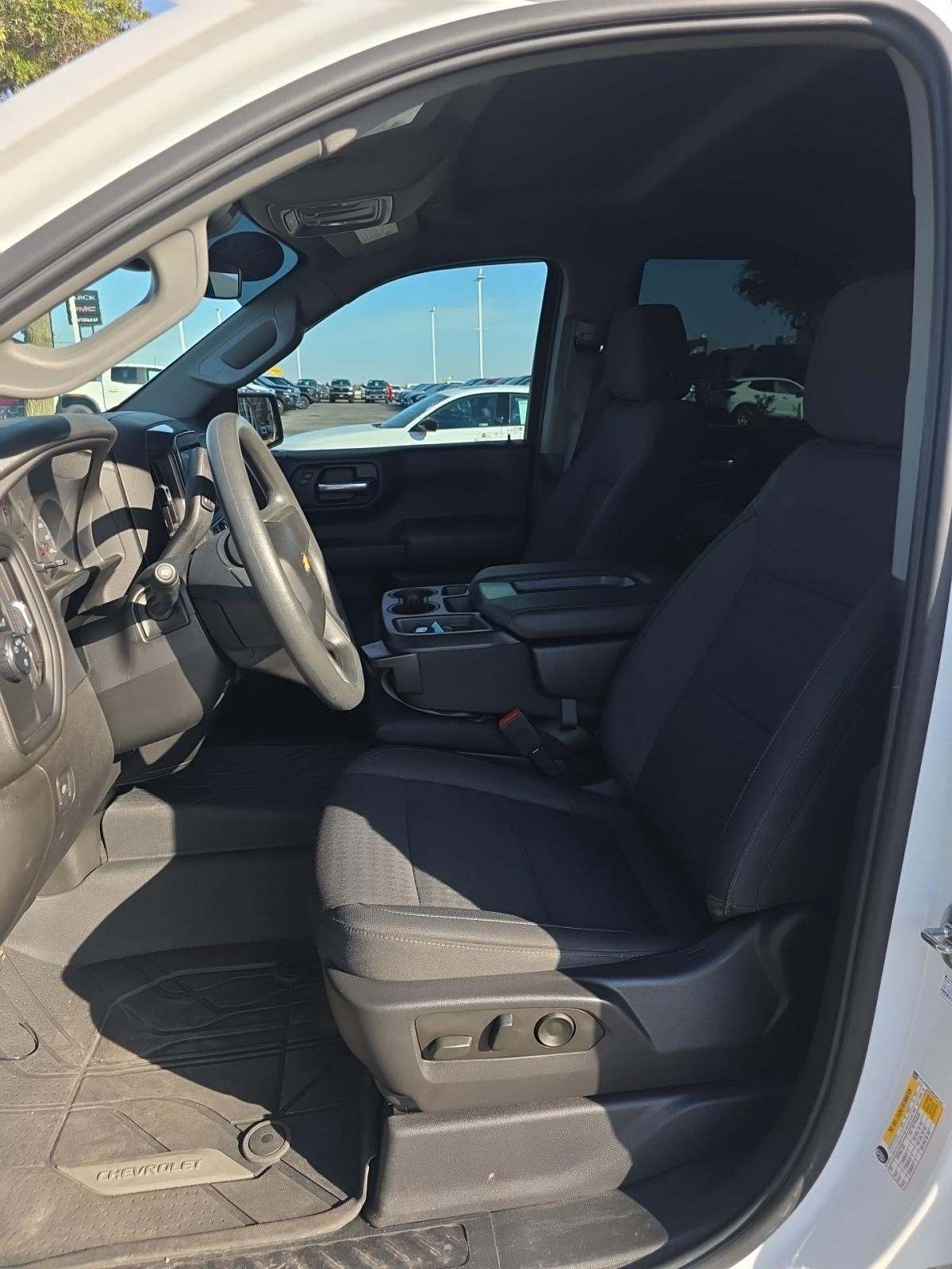 2022 Chevrolet Silverado 1500 Custom RWD