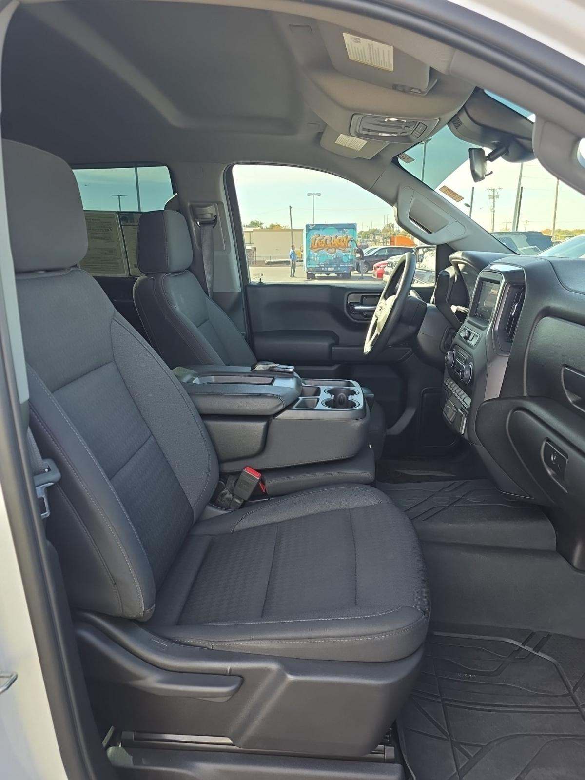 2022 Chevrolet Silverado 1500 Custom RWD