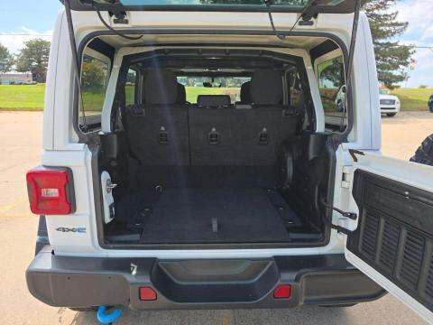 JEEP UNLIMITED 4XE RUBICON - 10