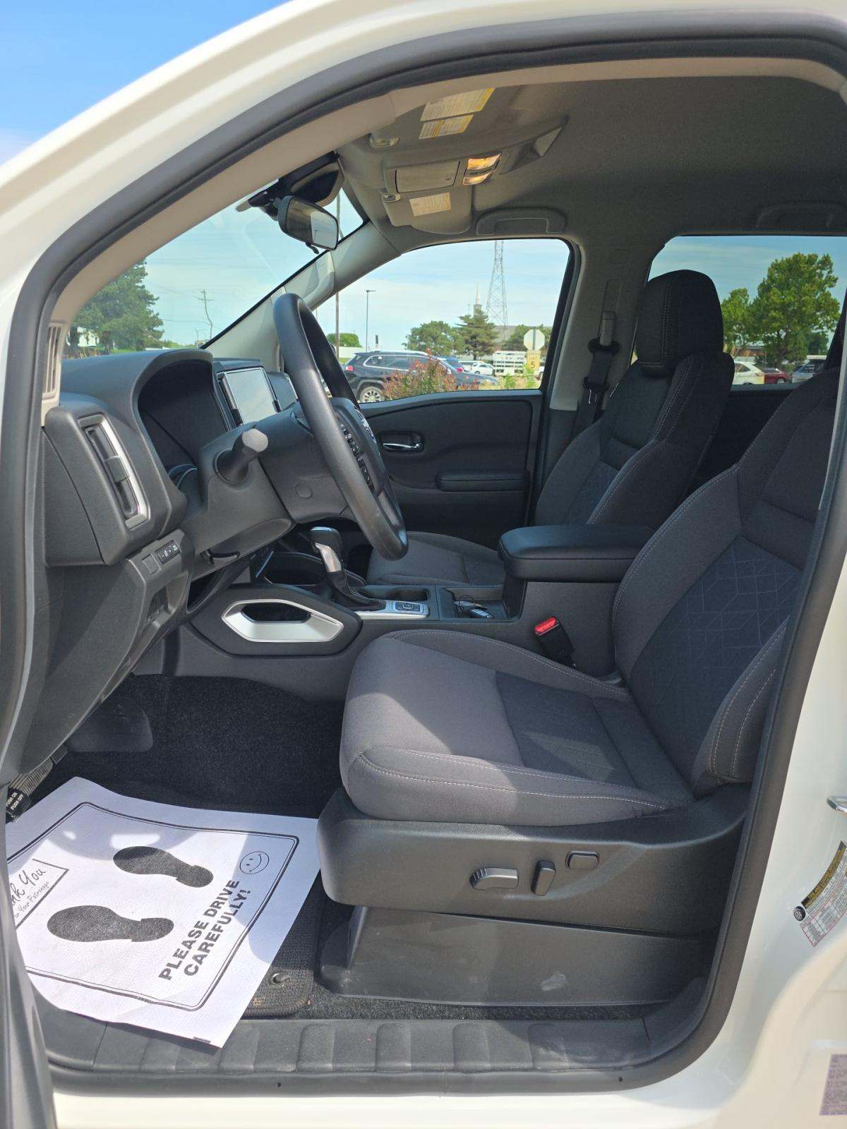 NISSAN FRONTIER - 2