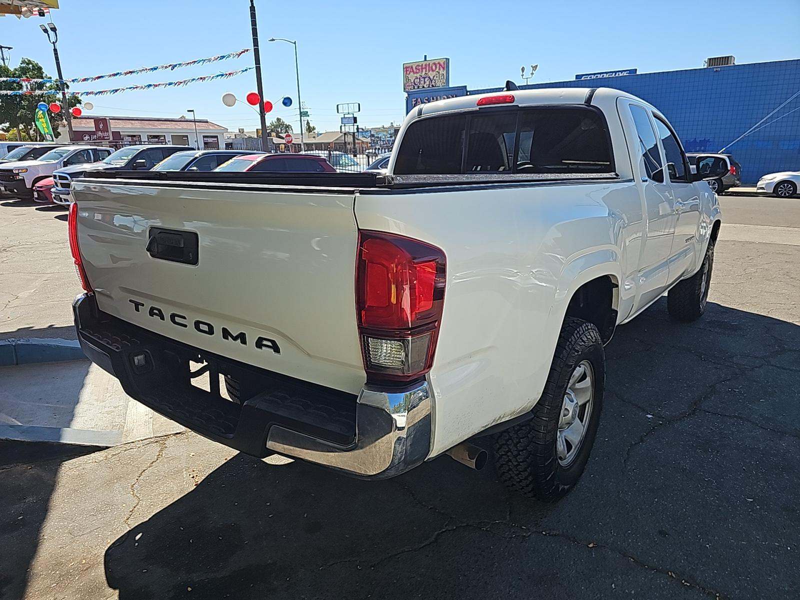 2021 Toyota Tacoma SR5 RWD