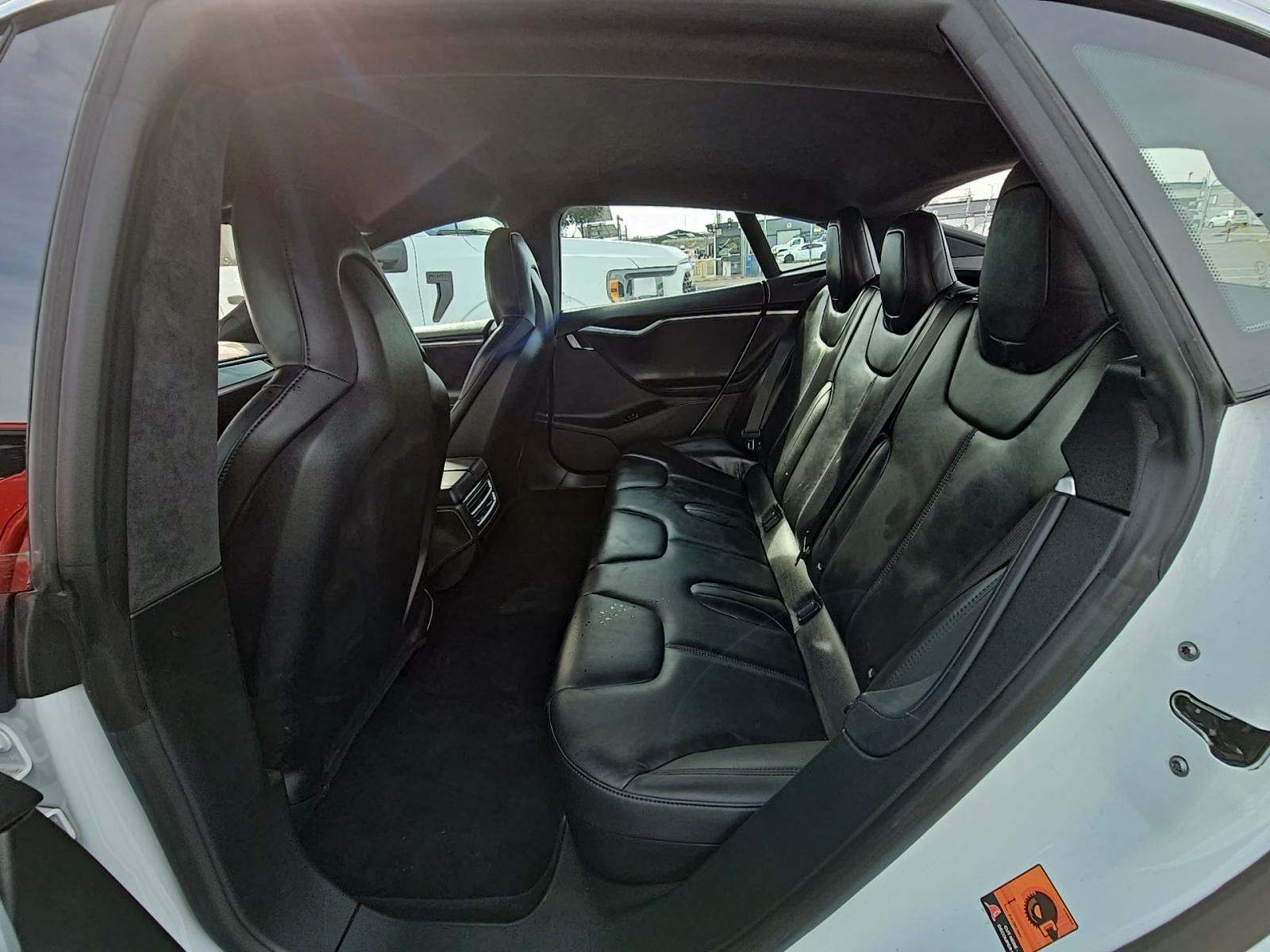 2015 Tesla Model S 85 RWD