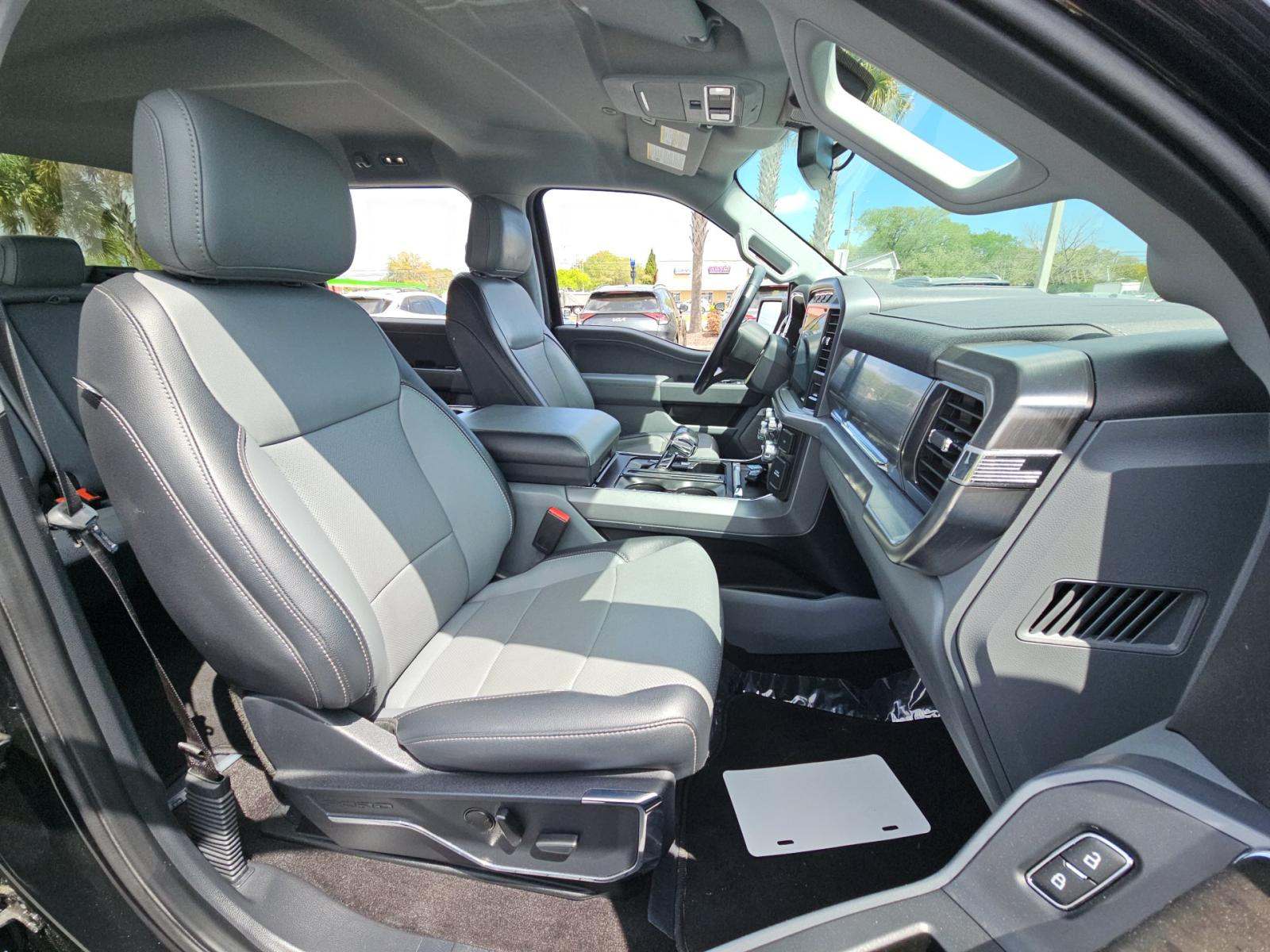 2022 Ford F-150 Lariat AWD