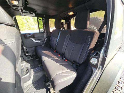 JEEP UNLIMITED SAHARA - 9