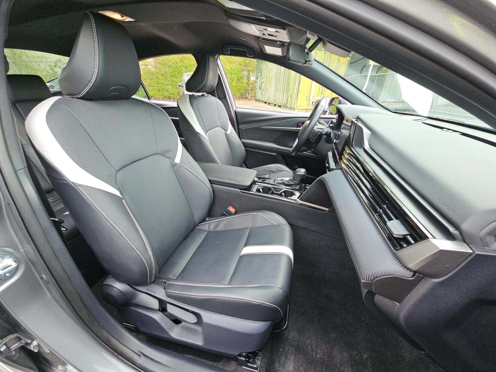 2025 Toyota Camry SE FWD