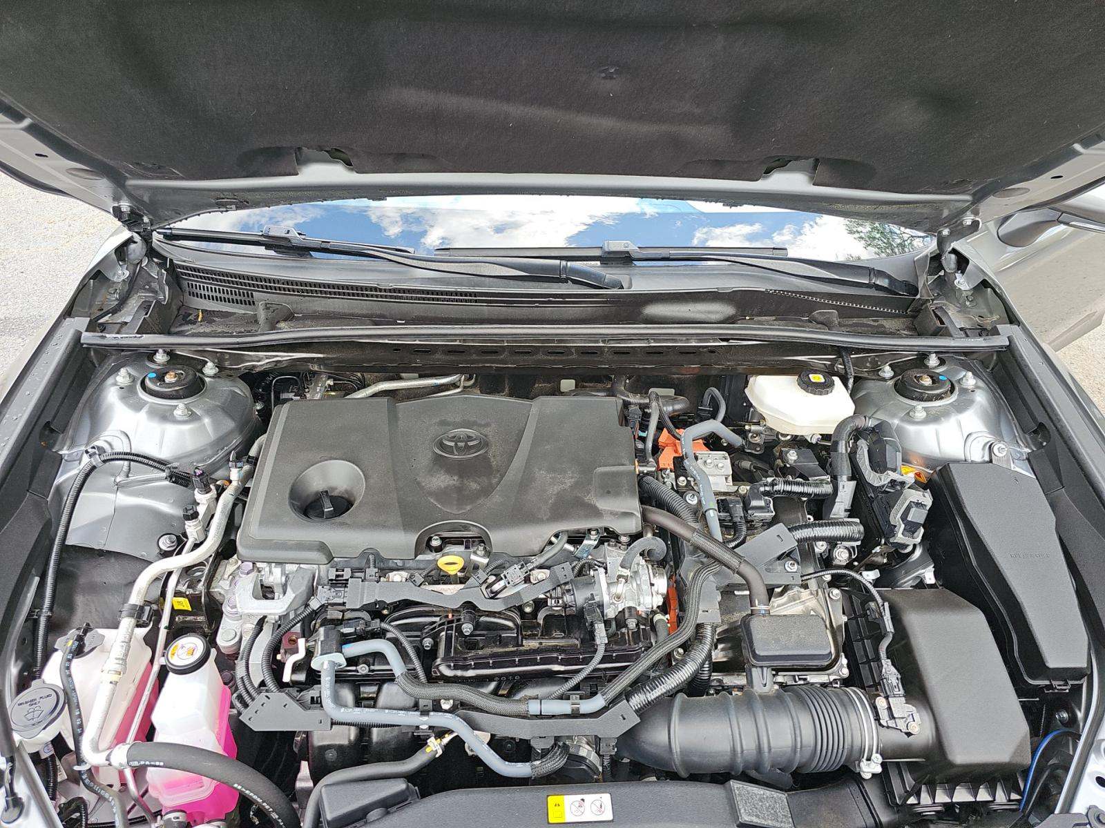 2025 Toyota Camry SE FWD