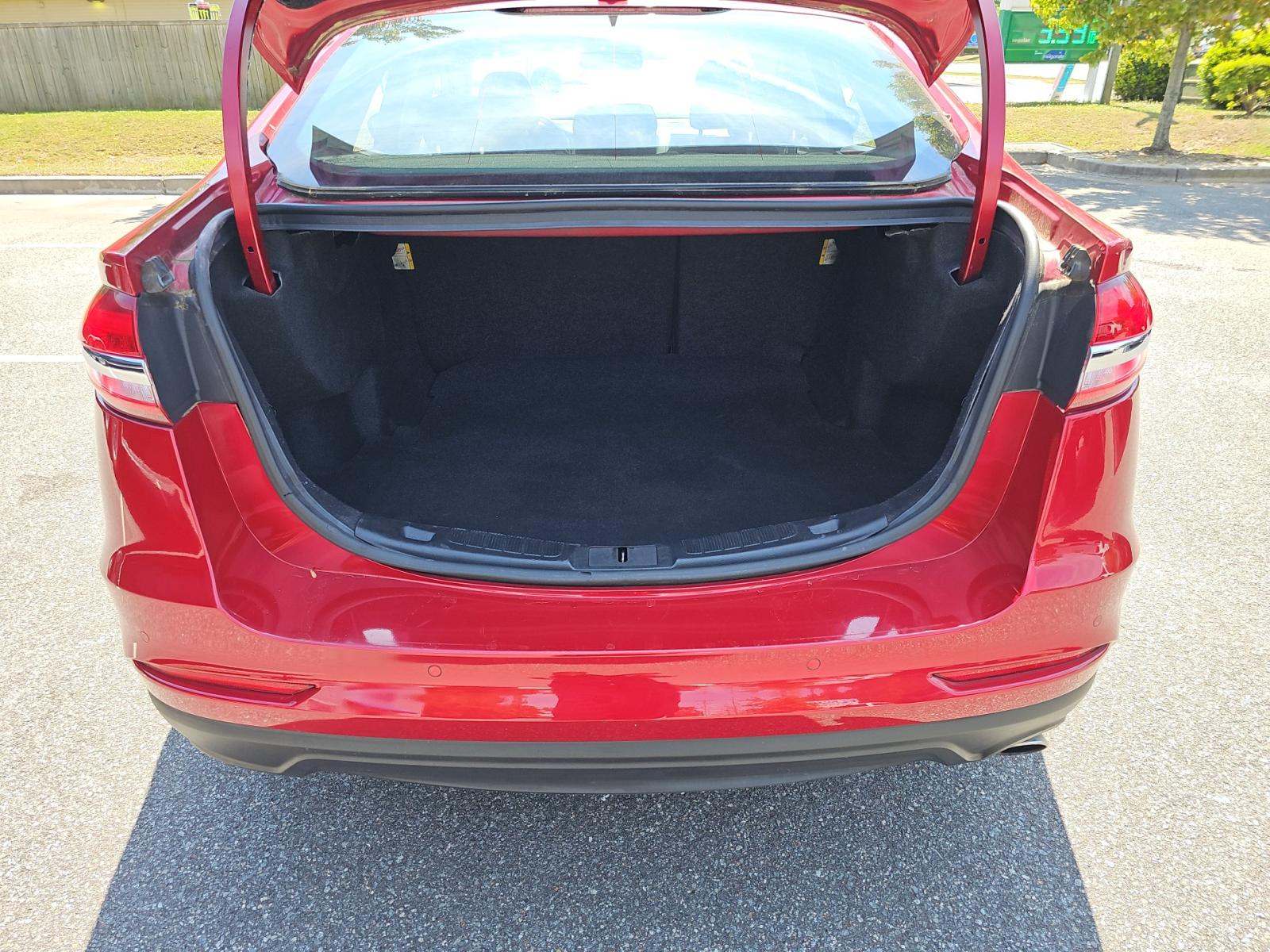 FORD FUSION - 10