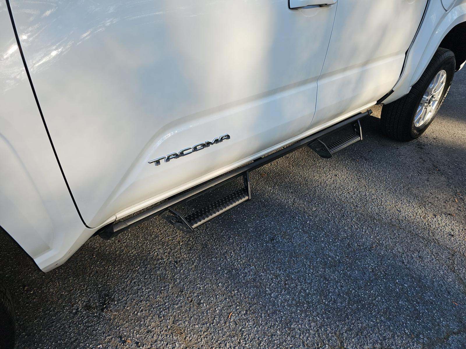 2024 Toyota Tacoma SR5 RWD