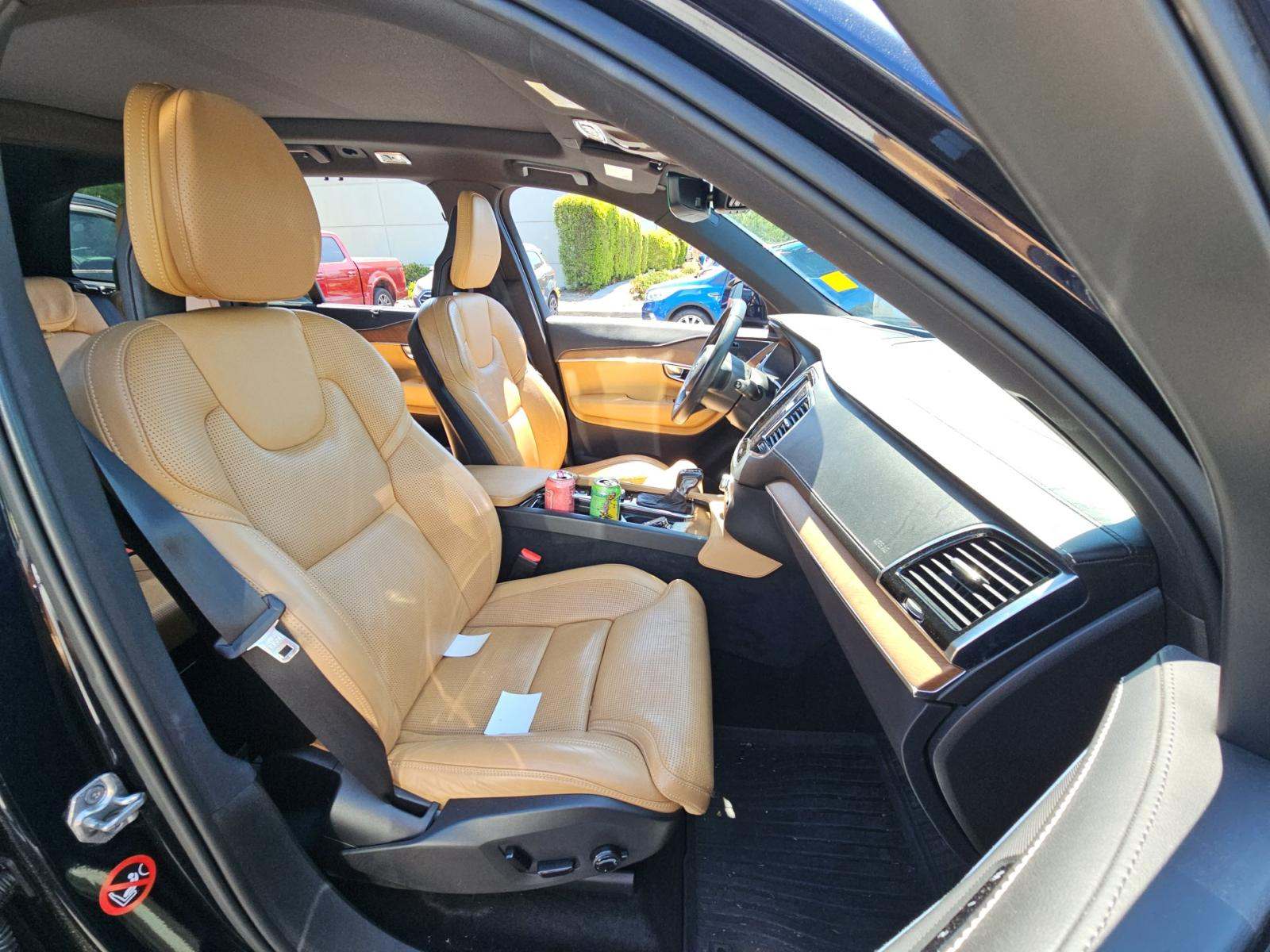 2017 Volvo XC90 T6 Inscription AWD