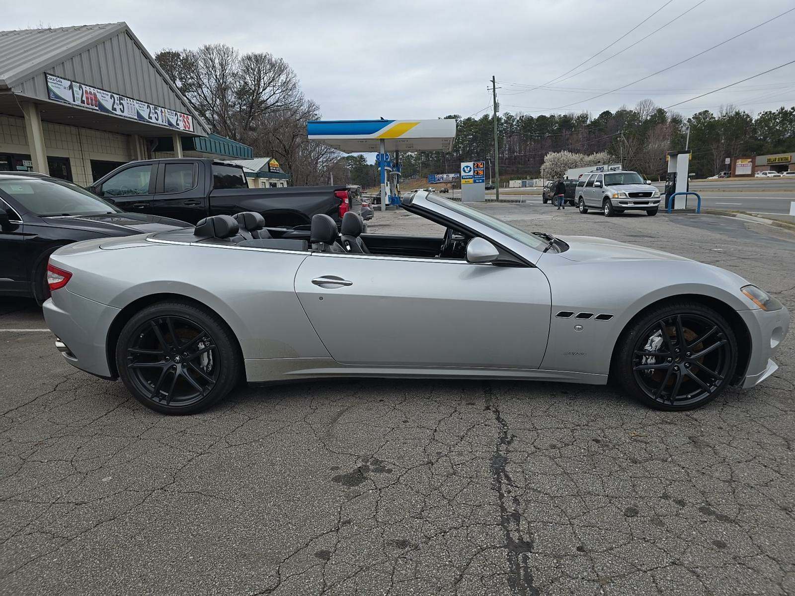 2011 Maserati GranTurismo Base RWD