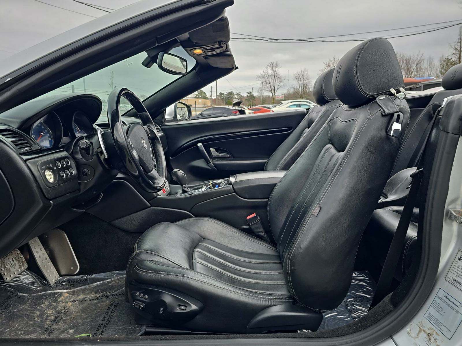 2011 Maserati GranTurismo Base RWD