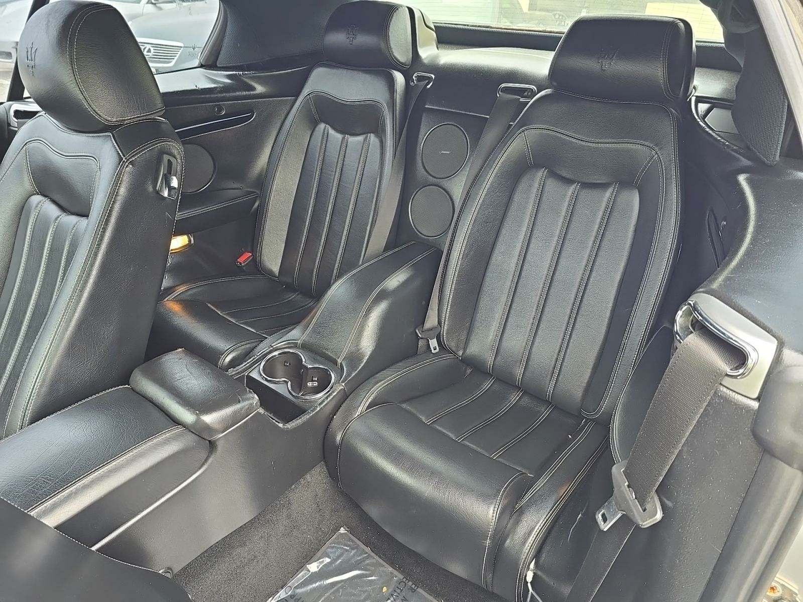 2011 Maserati GranTurismo Base RWD