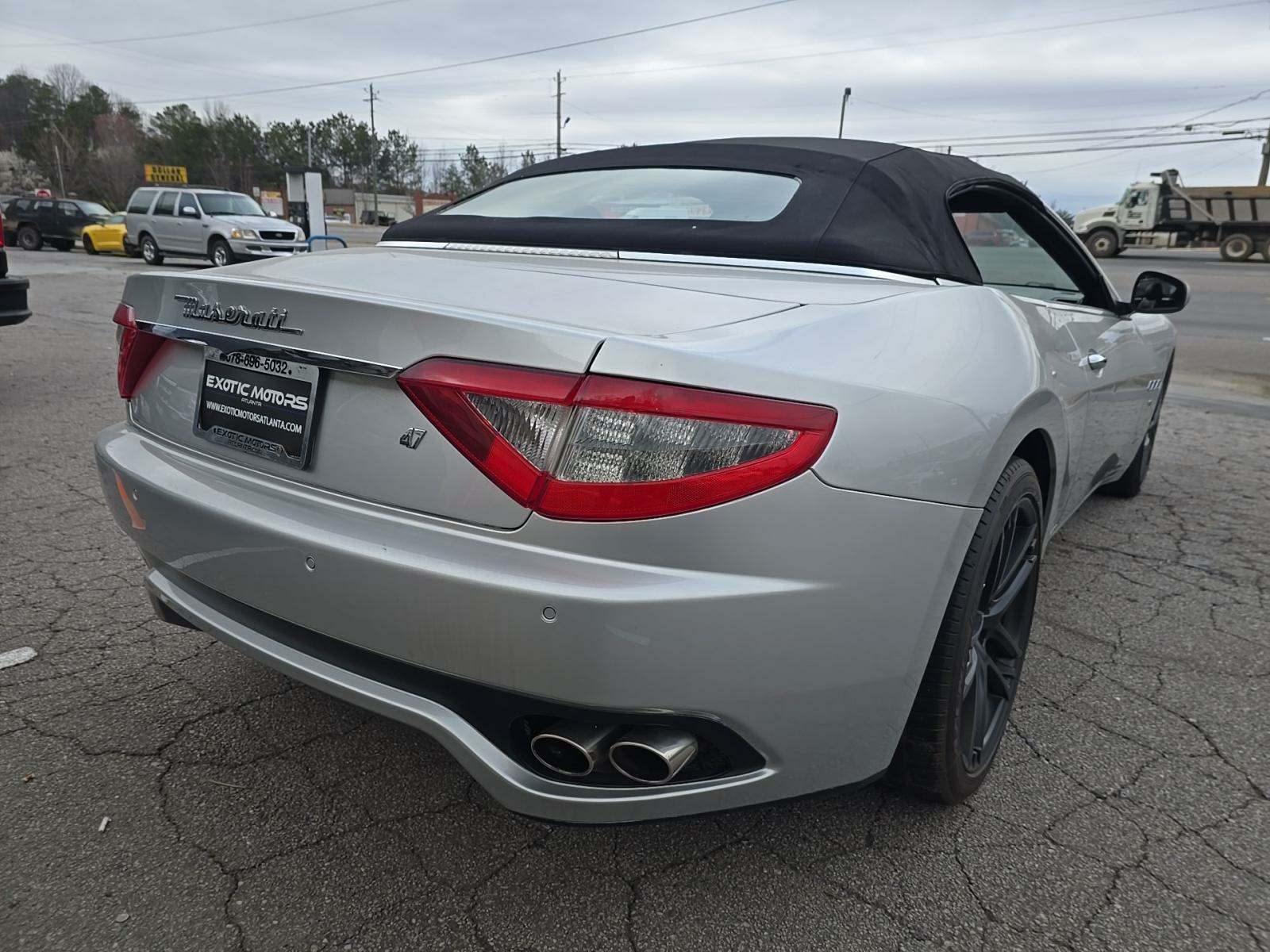 2011 Maserati GranTurismo Base RWD