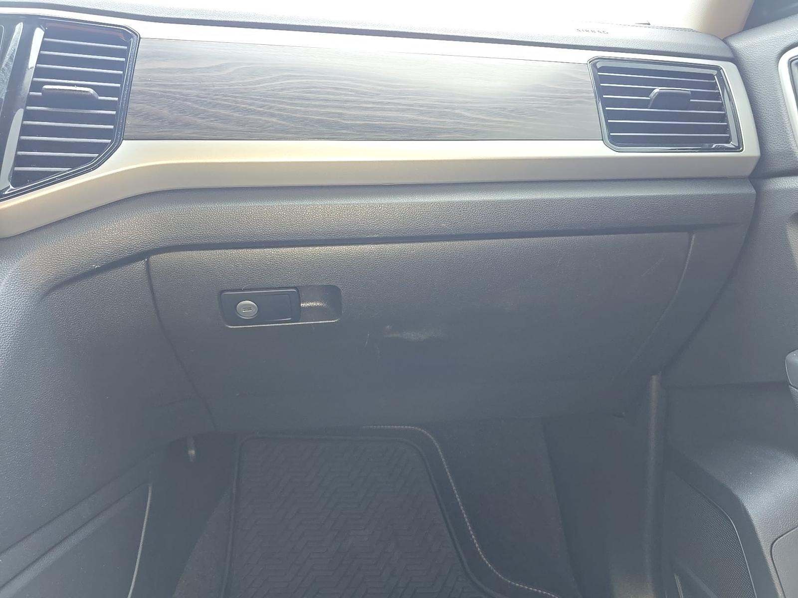 2023 Volkswagen Atlas 2.0T SE FWD