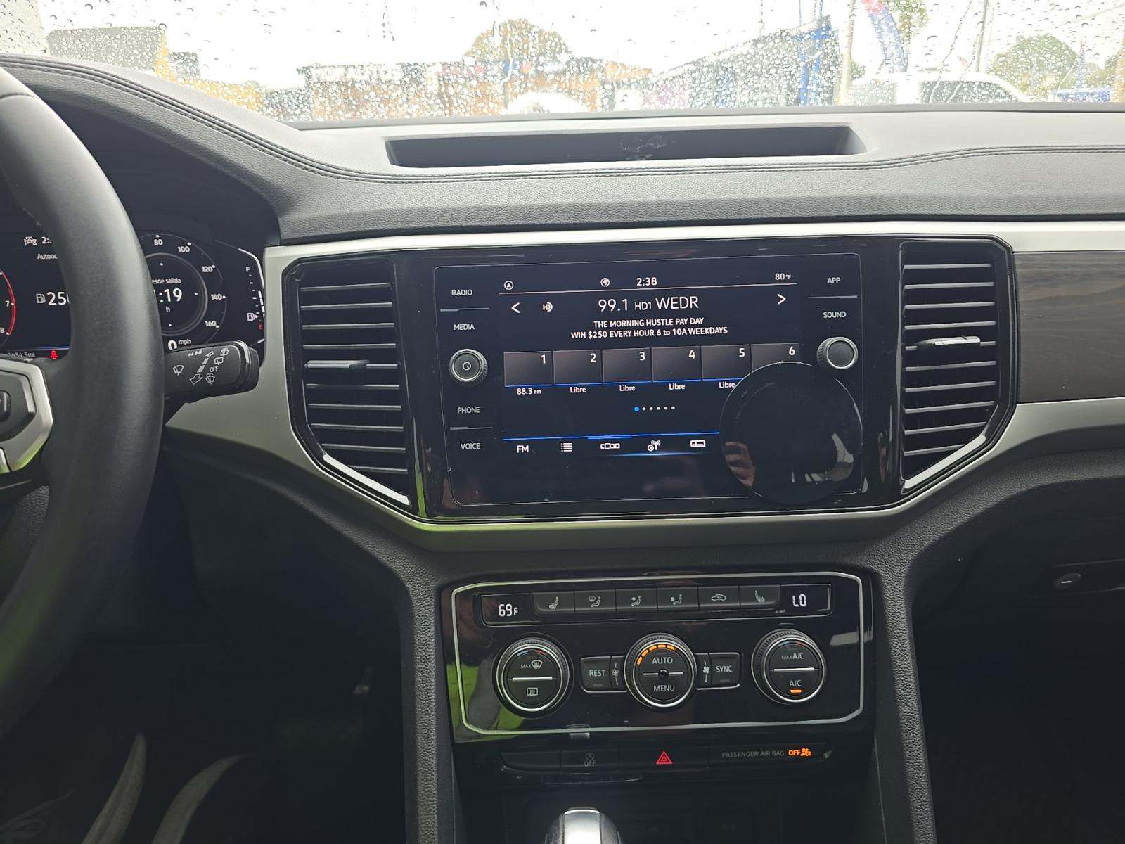 2023 Volkswagen Atlas 2.0T SE FWD