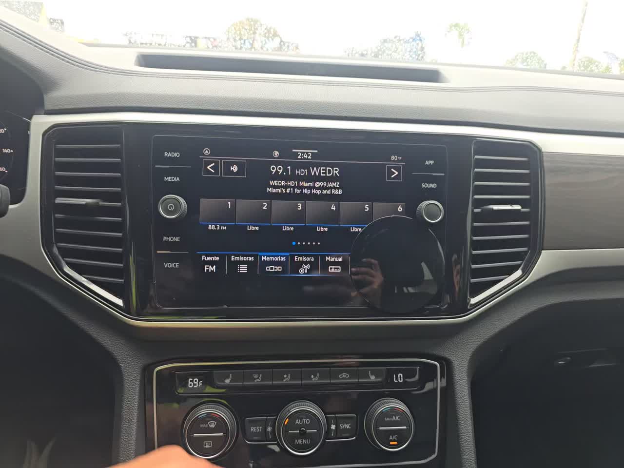 2023 Volkswagen Atlas 2.0T SE FWD