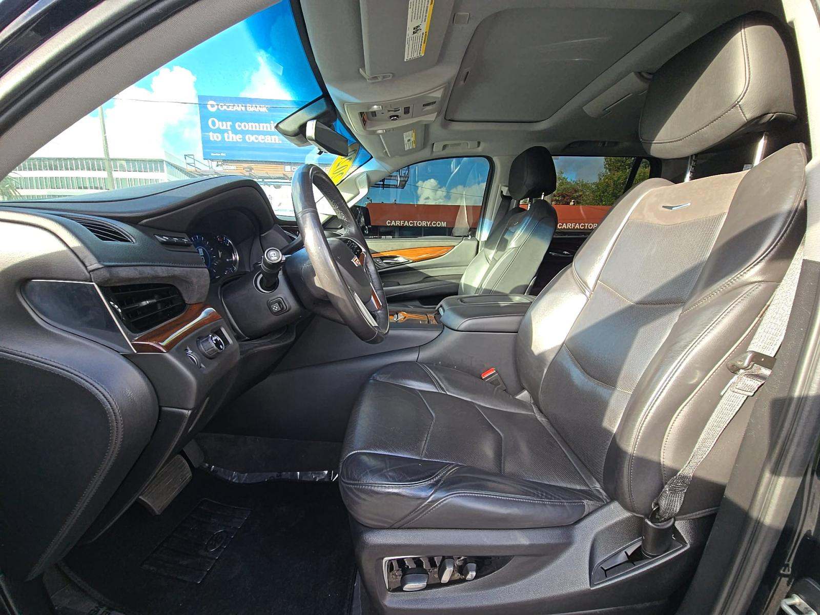 2020 Cadillac Escalade Premium Luxury RWD