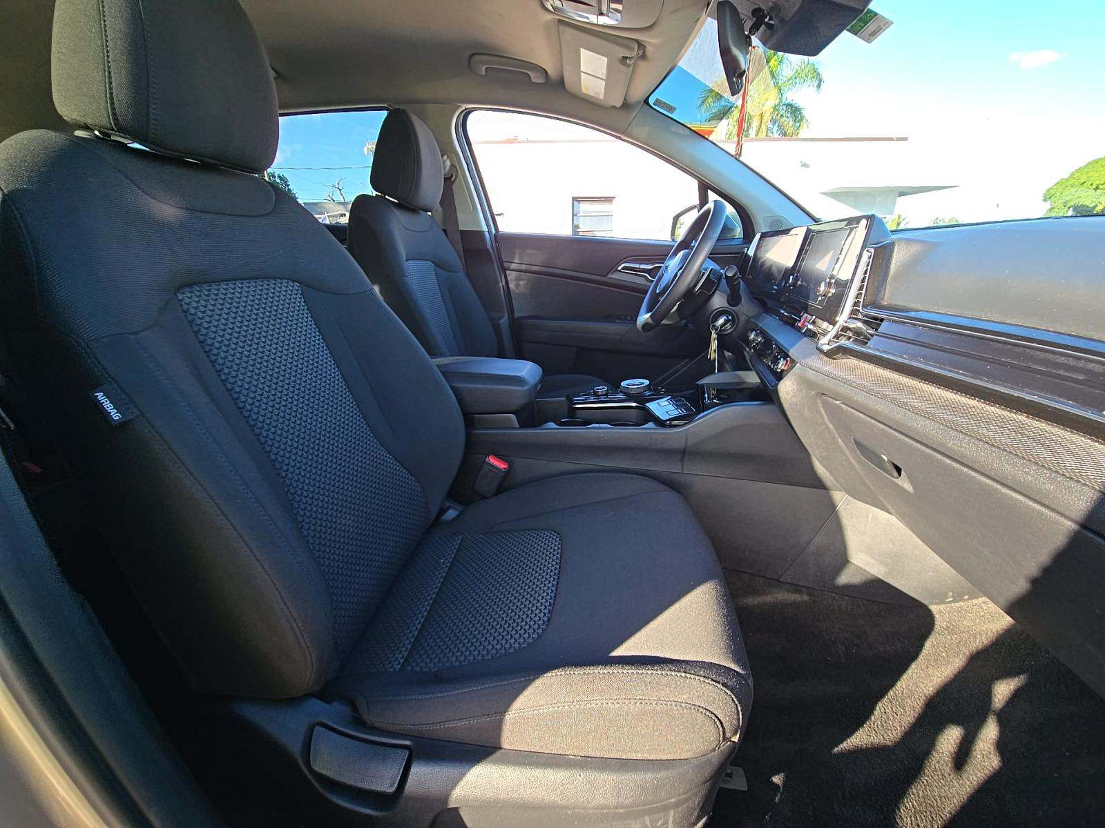 2025 Kia Sportage Hybrid LX FWD