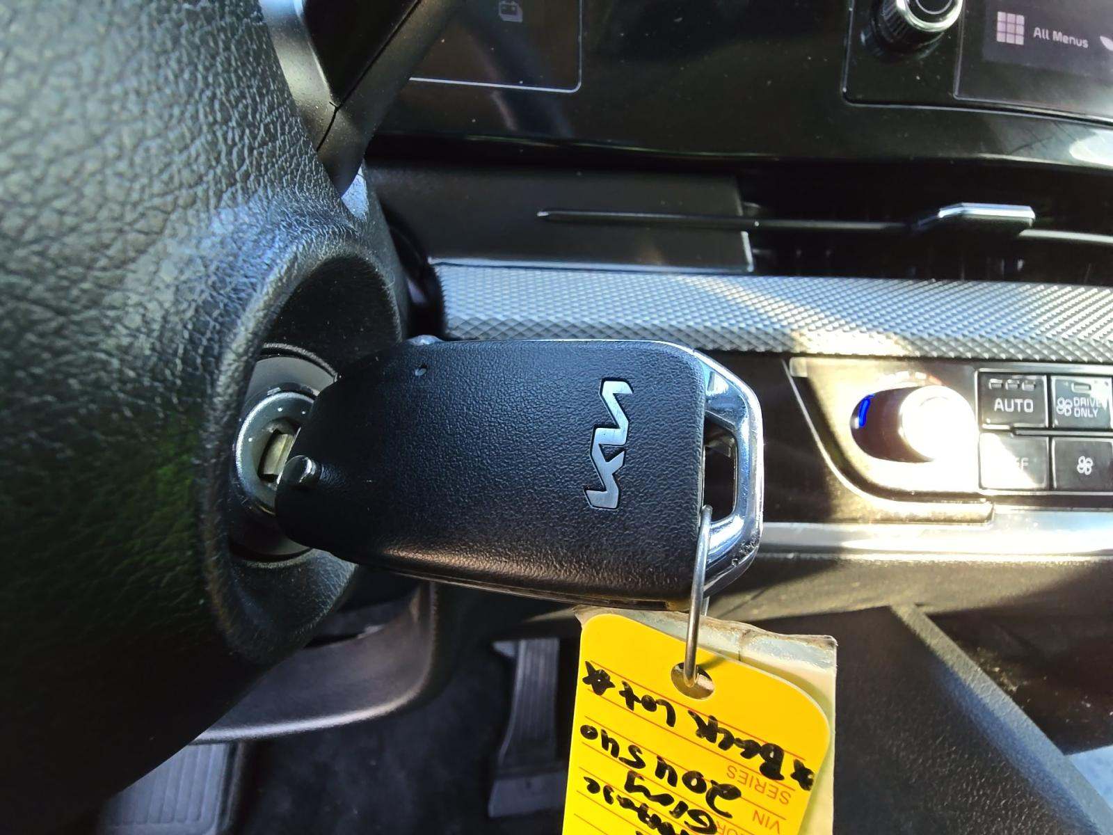 2025 Kia Sportage Hybrid LX FWD