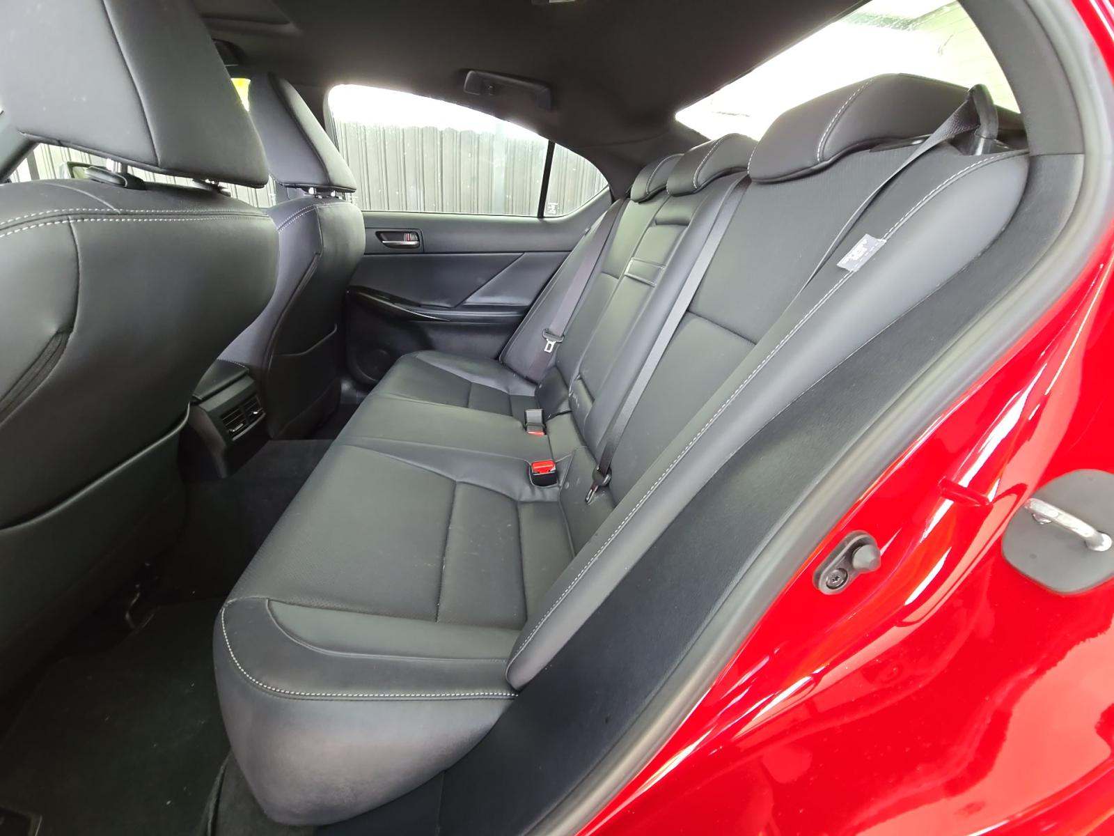 2025 Lexus IS IS 300 RWD