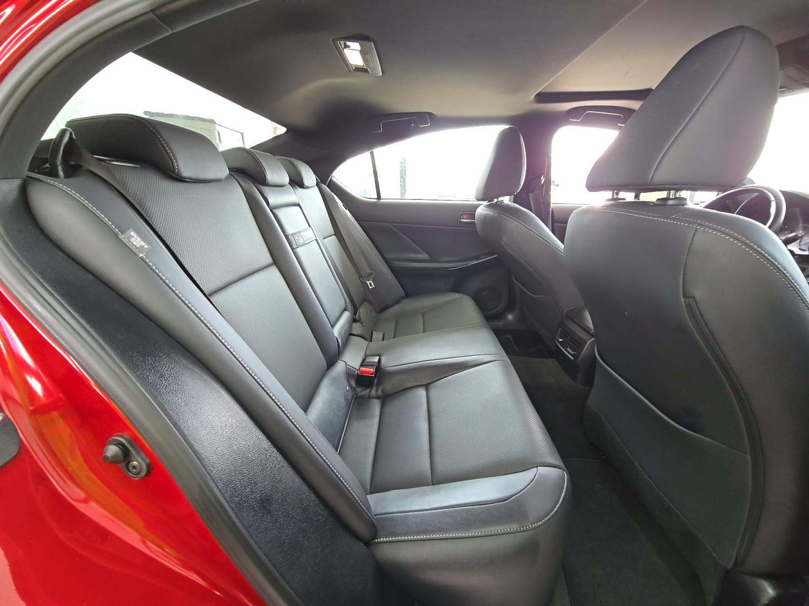 2025 Lexus IS IS 300 RWD