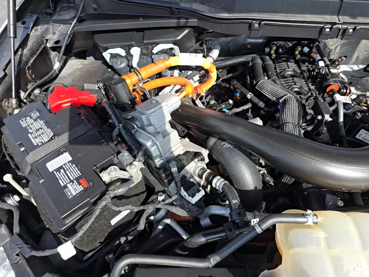 2024 Ford F-150 Hybrid XLT AWD