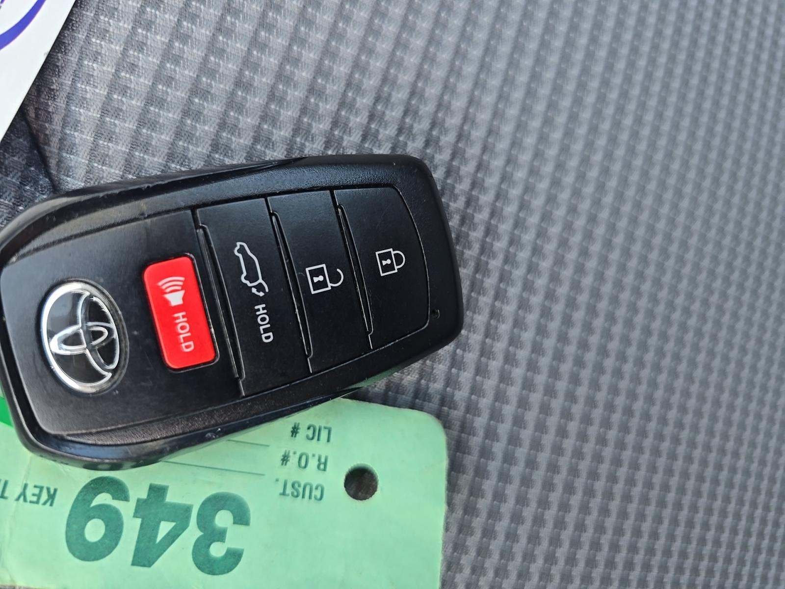 2024 Toyota Highlander LE FWD