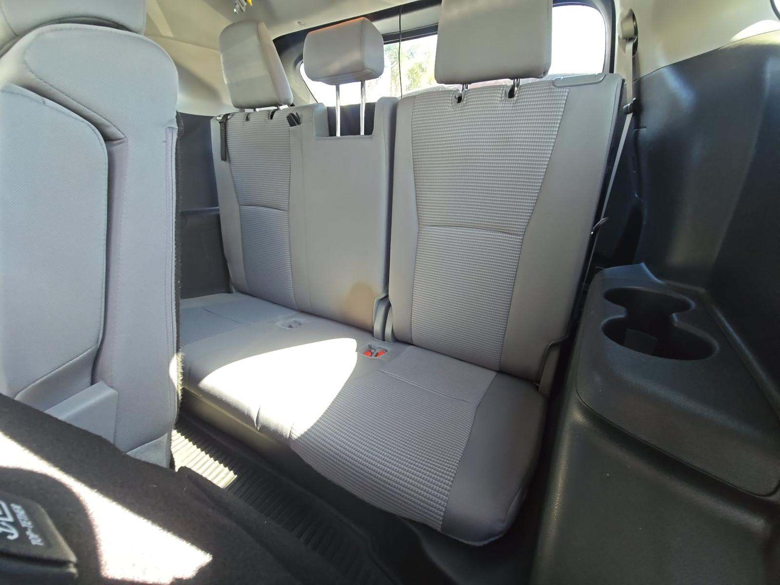 2024 Toyota Highlander LE FWD