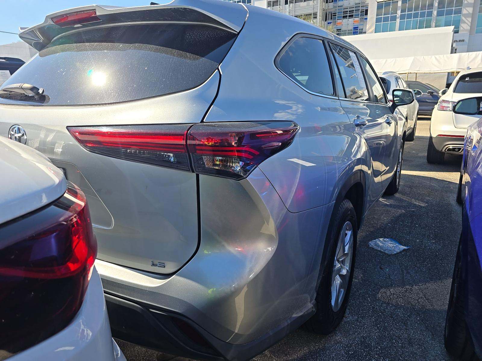 2024 Toyota Highlander LE FWD