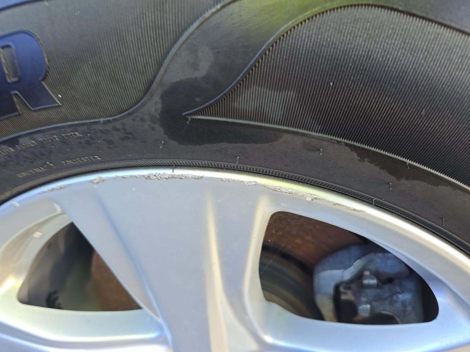 2024 Toyota Highlander LE FWD