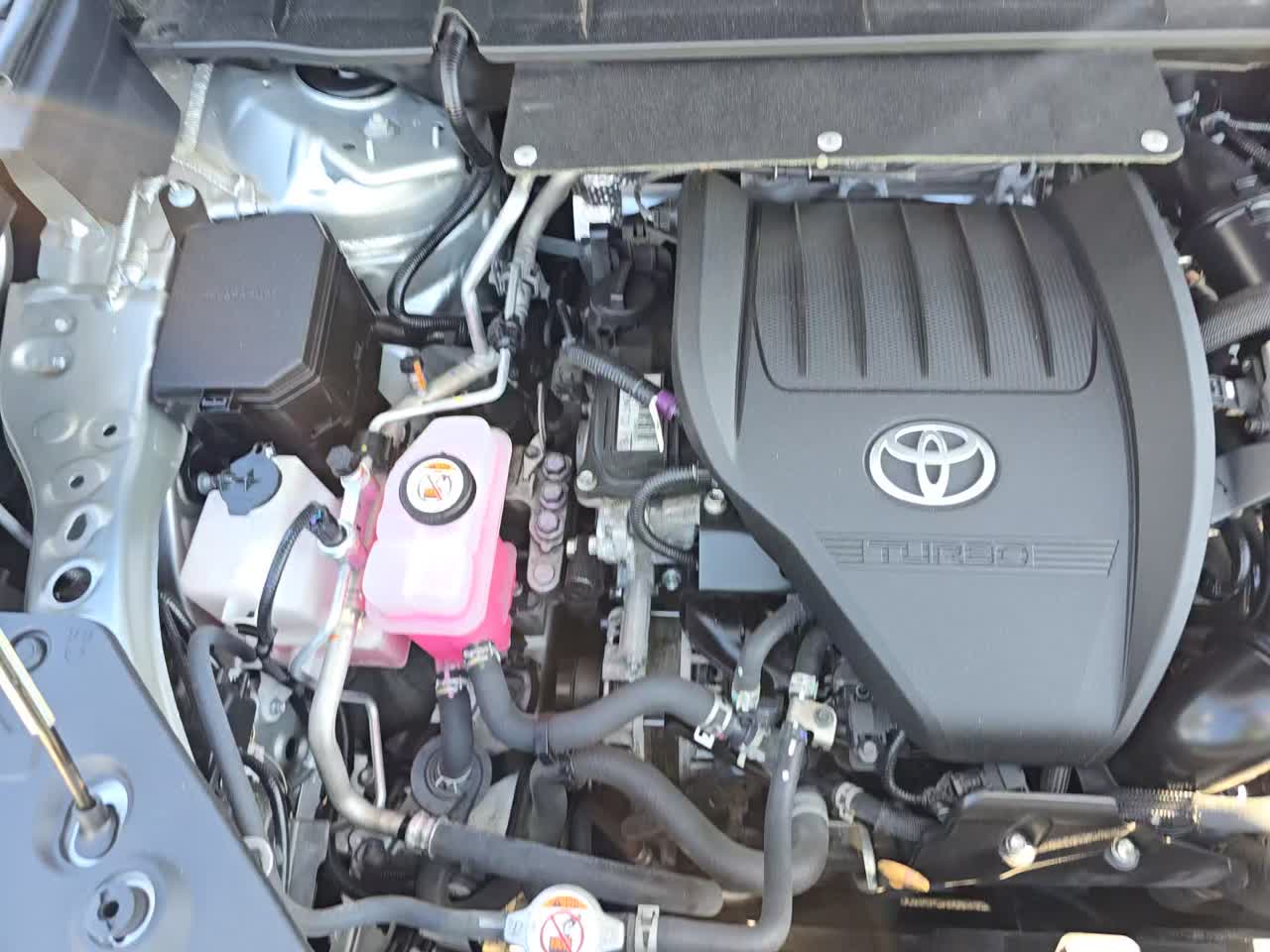 2024 Toyota Highlander LE FWD