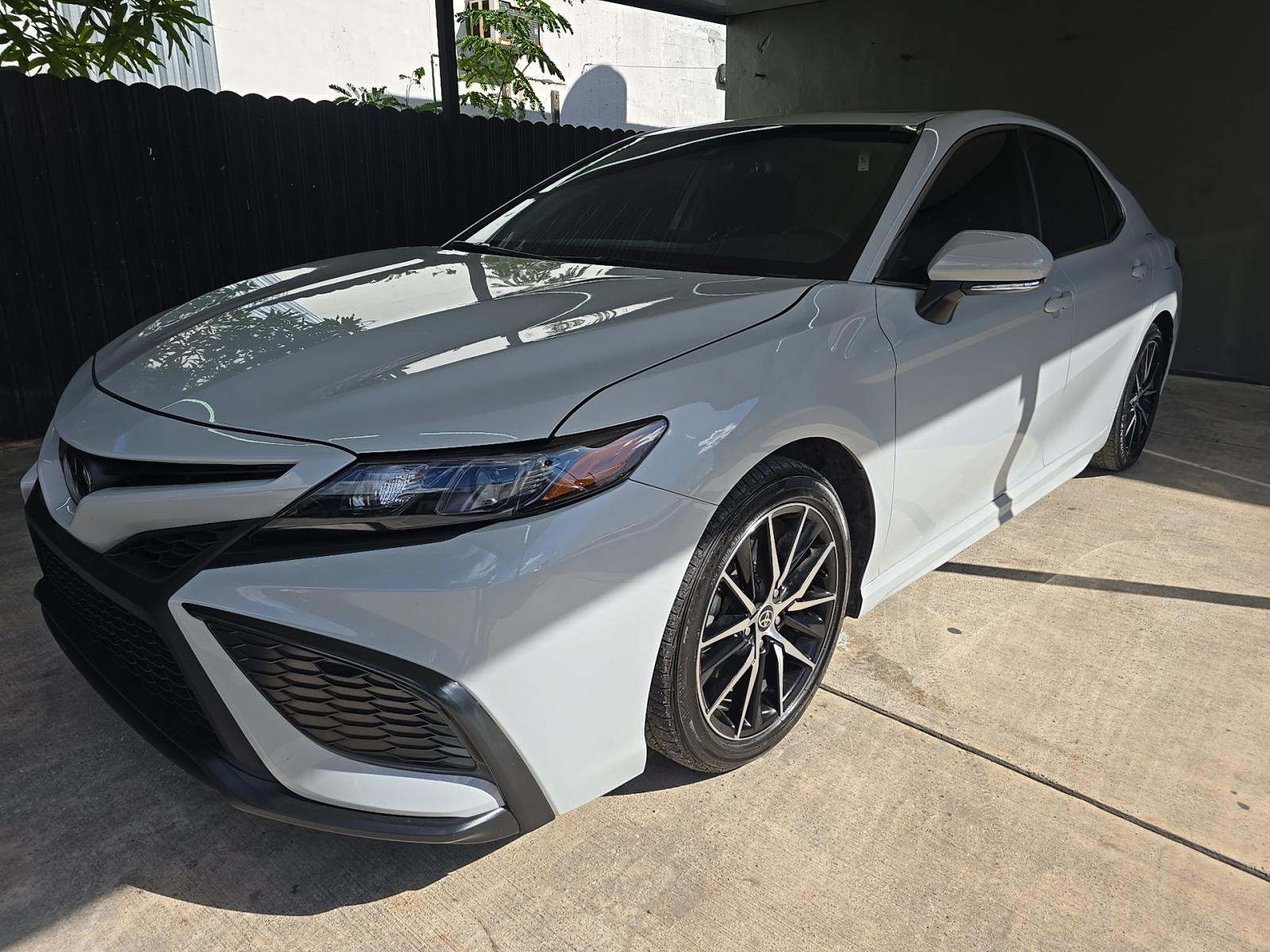 2024 Toyota Camry SE FWD