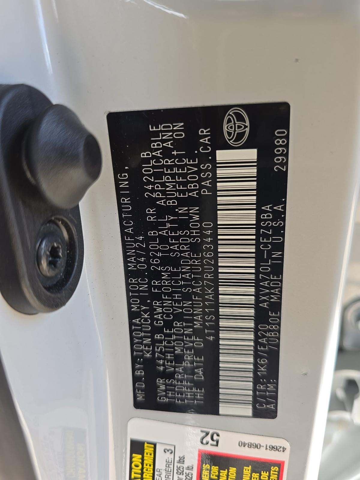 2024 Toyota Camry SE FWD