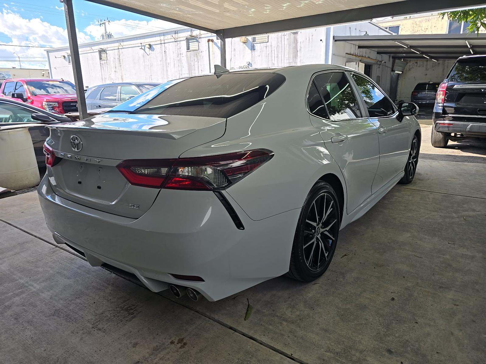 2024 Toyota Camry SE FWD