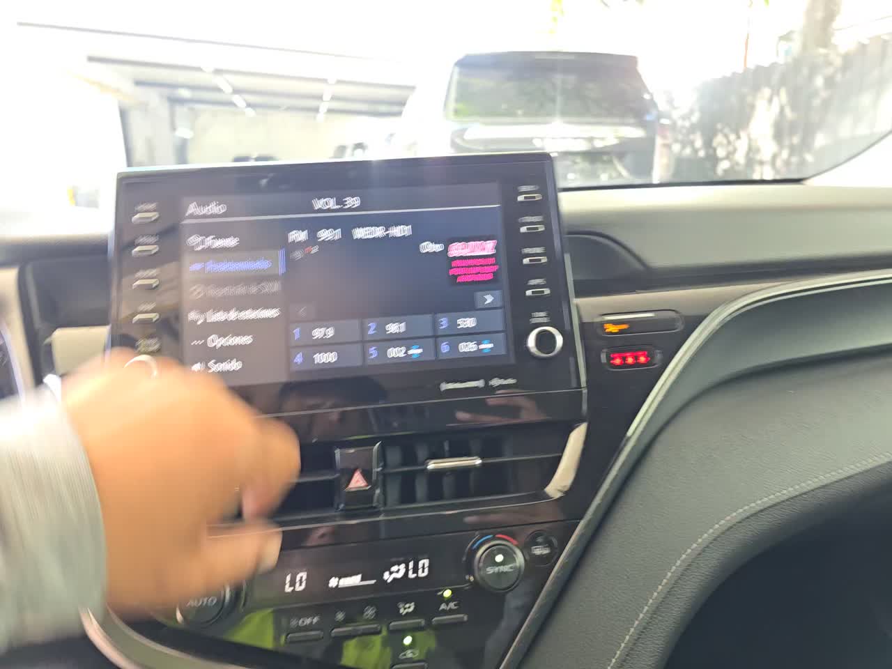 2024 Toyota Camry SE FWD