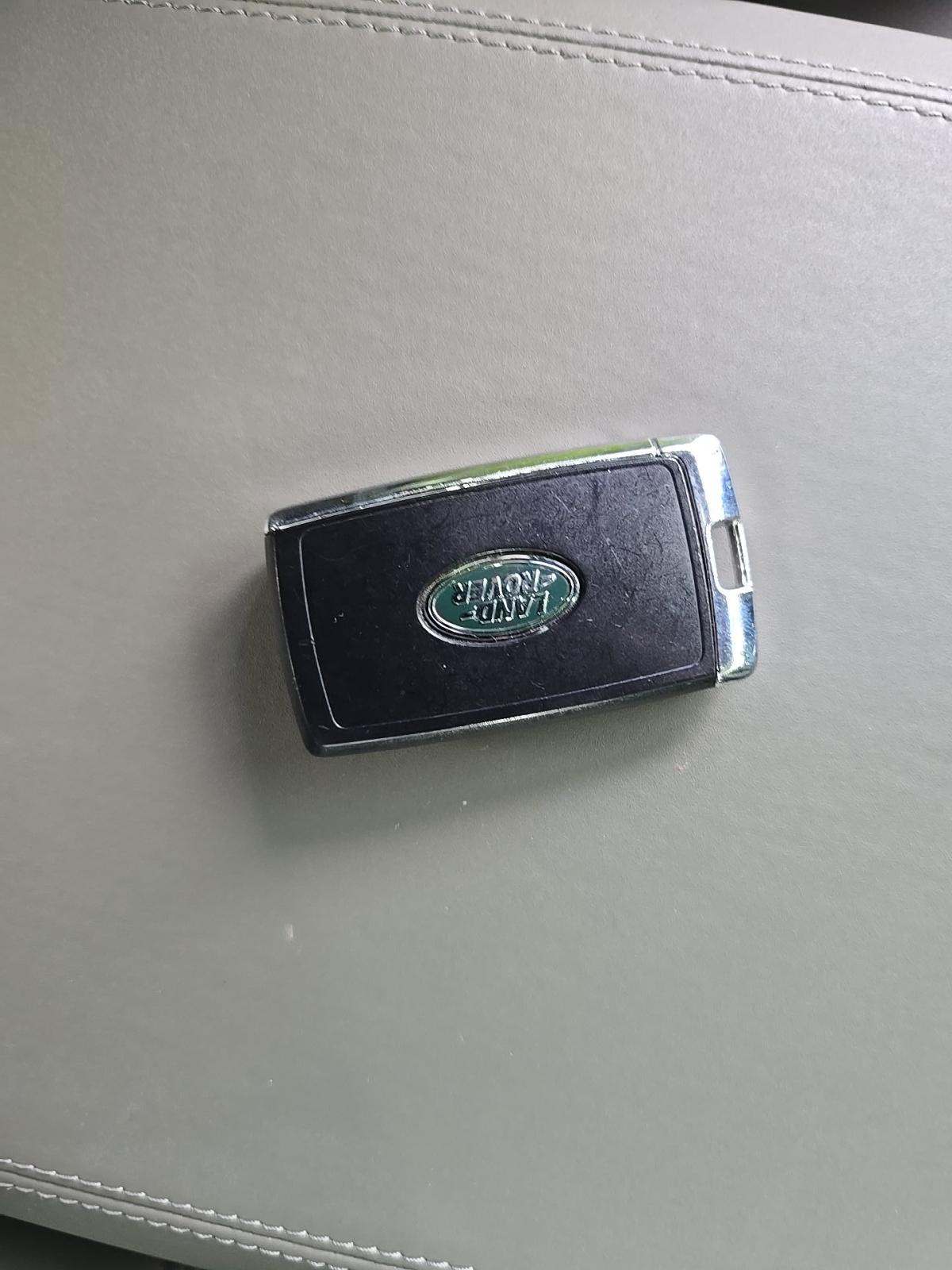 2024 Land Rover Defender 110 X-Dynamic SE AWD