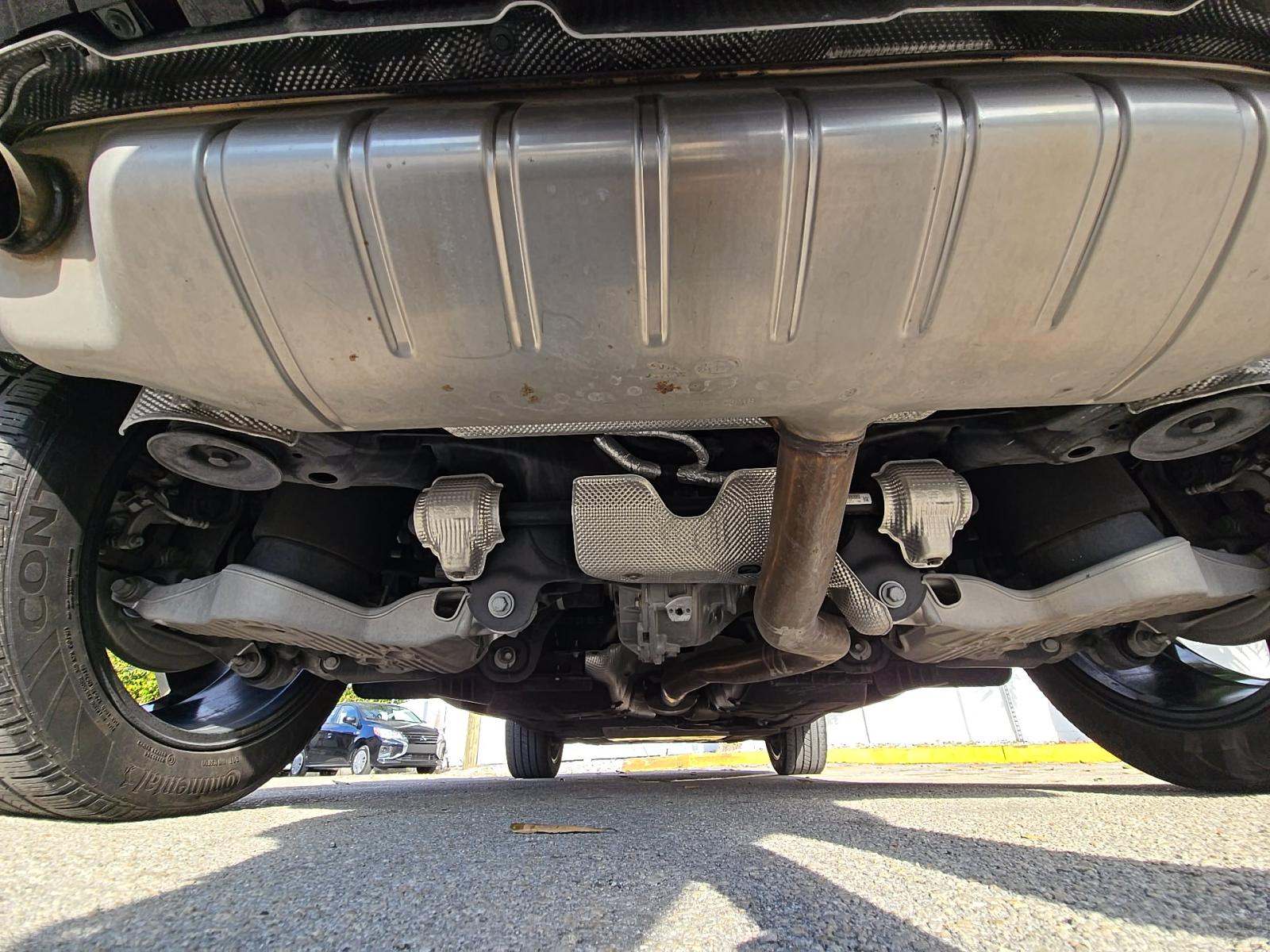 2024 Land Rover Defender 110 X-Dynamic SE AWD