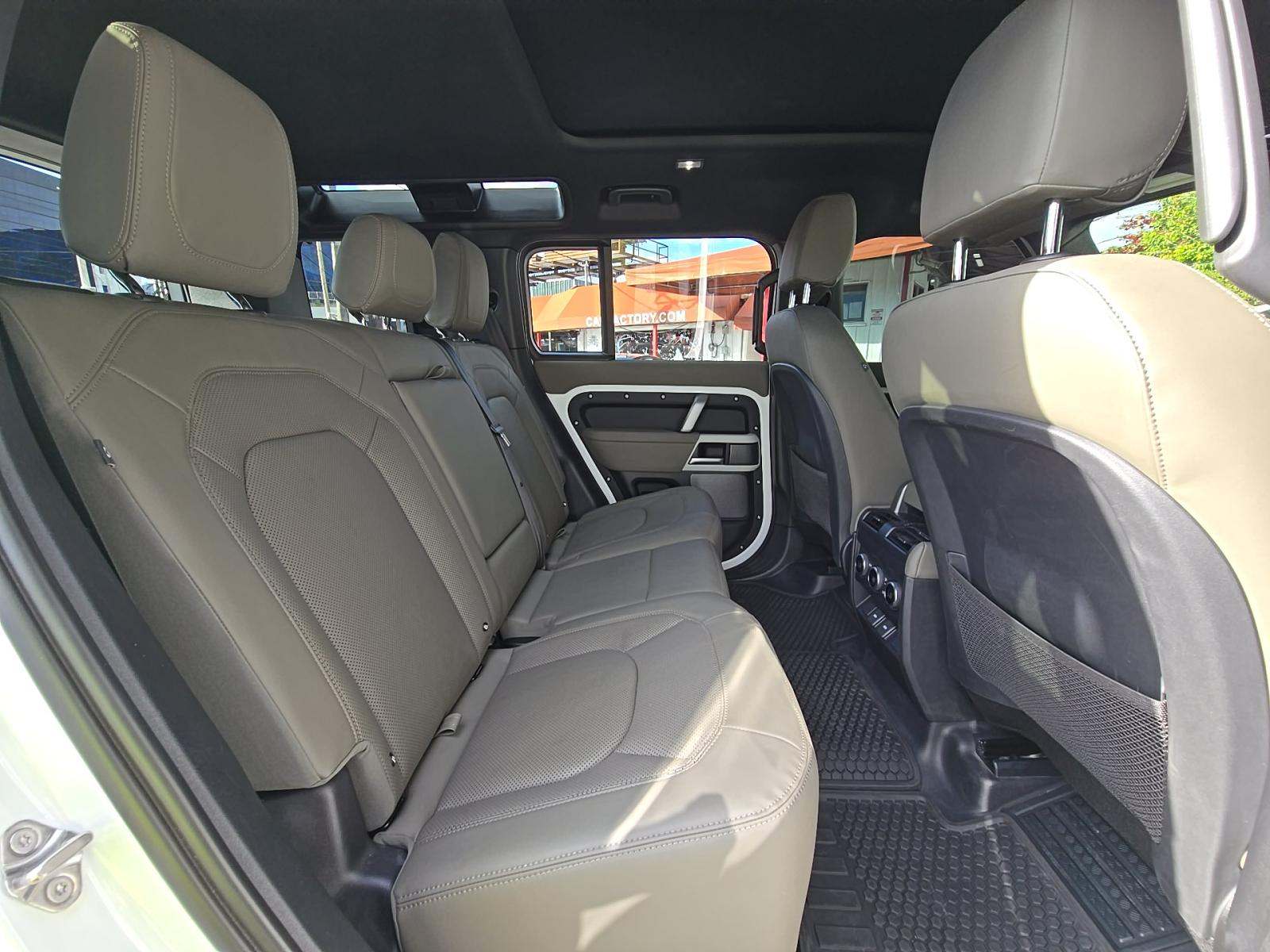 2024 Land Rover Defender 110 X-Dynamic SE AWD