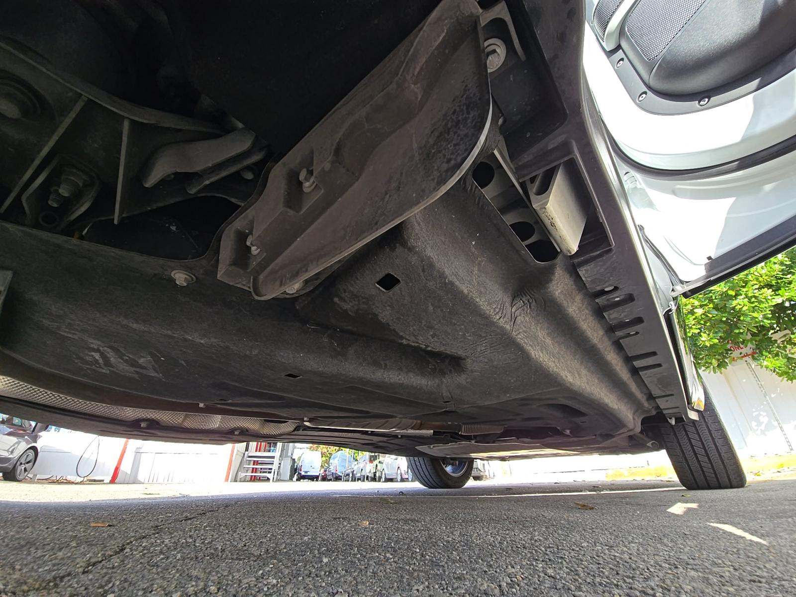 2024 Land Rover Defender 110 X-Dynamic SE AWD