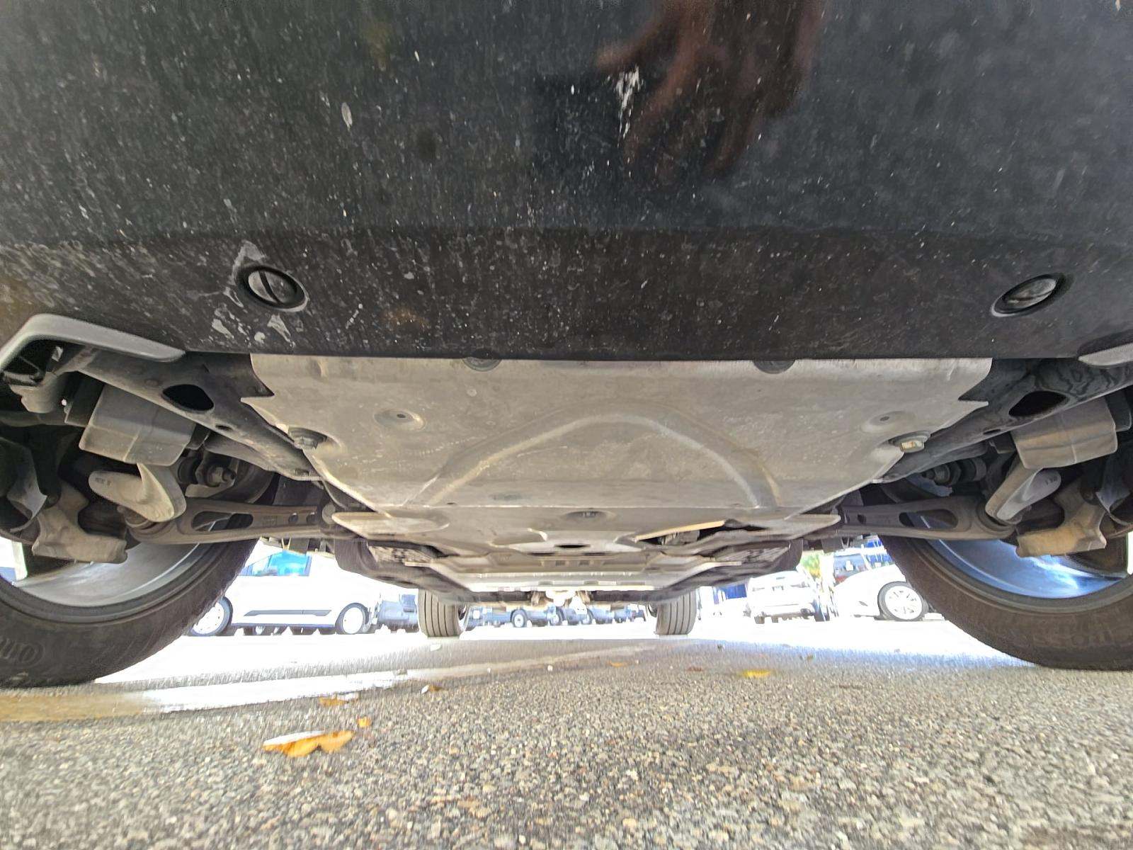 2024 Land Rover Defender 110 X-Dynamic SE AWD