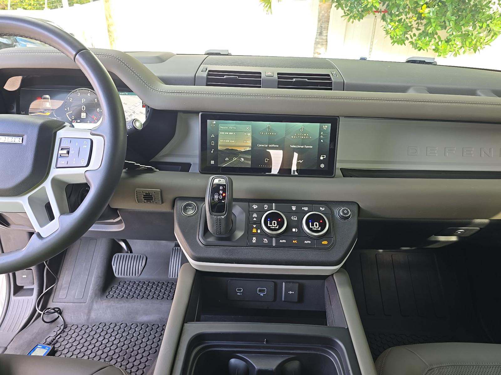 2024 Land Rover Defender 110 X-Dynamic SE AWD