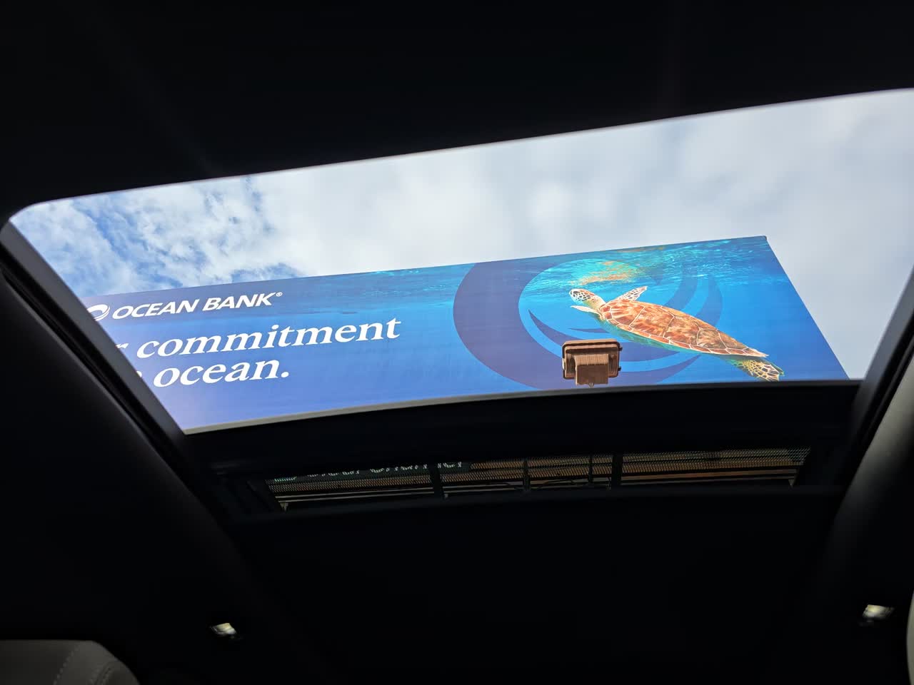 2024 Land Rover Defender 110 X-Dynamic SE AWD